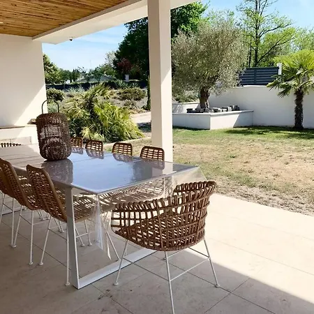 Maison D'Architecte Avec Piscine Villa Belin-Beliet